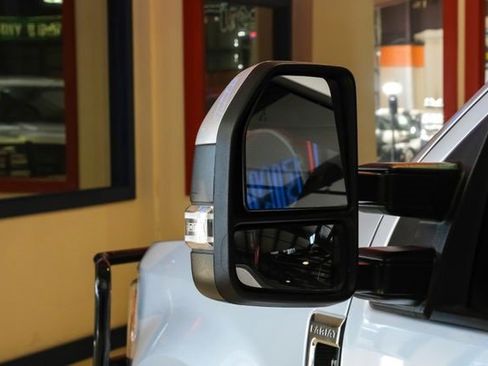 Used 2019 Ford F250 Lariat w/ Lariat Ultimate Package image 41