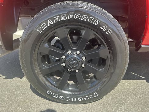 Used 2024 RAM 2500 Big Horn w/ Night Edition AWD/4WD image 33
