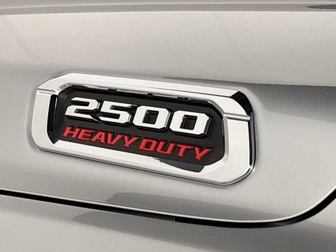 New 2026 RAM 2500 Laramie AWD/4WD image 24