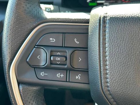 Certified 2025 Toyota 4Runner Limited AWD/4WD image 41
