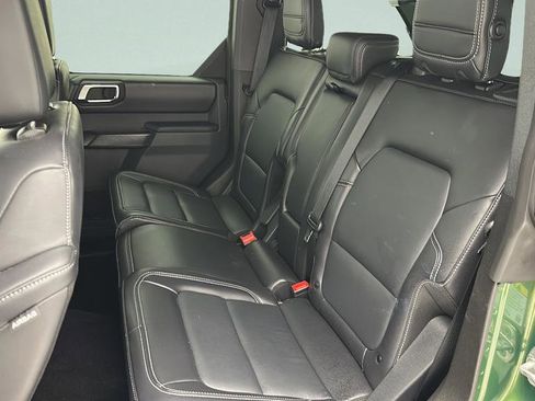 Used 2025 Ford Bronco Outer Banks AWD/4WD image 11