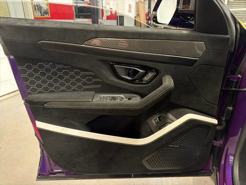 Used 2023 Lamborghini Urus Performante image 27