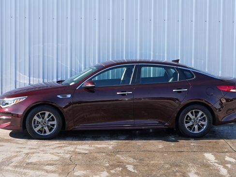 Used 2016 Kia Optima LX image 40