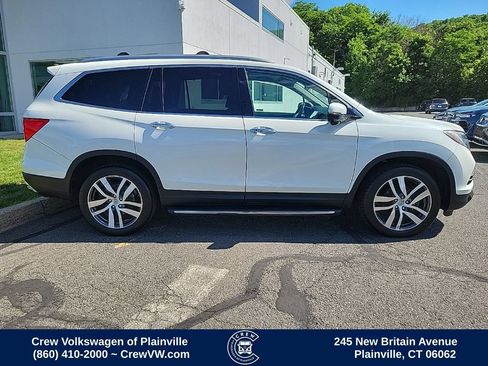 Used 2018 Honda Pilot Touring image 33