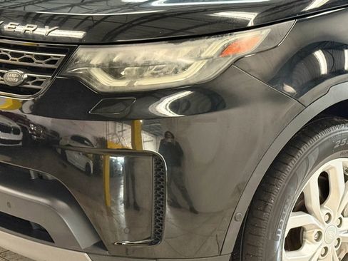 Used 2020 Land Rover Discovery SE image 4