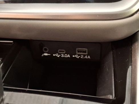 Certified 2025 Subaru Legacy Premium image 22