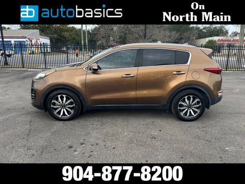 Used 2017 Kia Sportage EX w/ EX Premium Package image 2