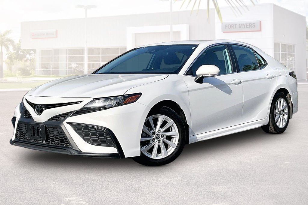 Used 2024 Toyota Camry SE FWD image 29