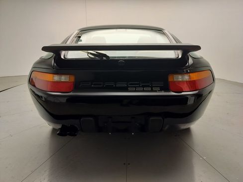 Used 1988 Porsche 928 S4 RWD image 20