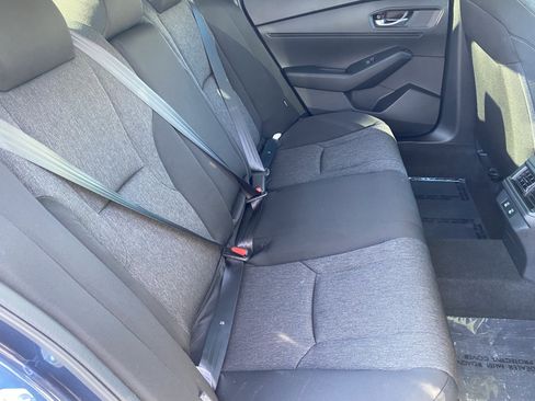 Used 2025 Honda Accord SE image 11