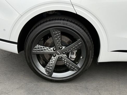 Used 2022 Genesis GV70 3.5T Sport w/ Sport Prestige Package image 14