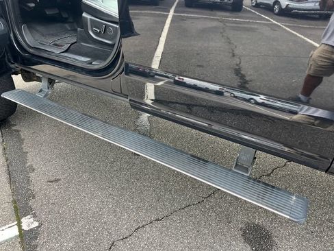 Used 2019 Ford F250 Platinum w/ Platinum Ultimate Package AWD/4WD image 38