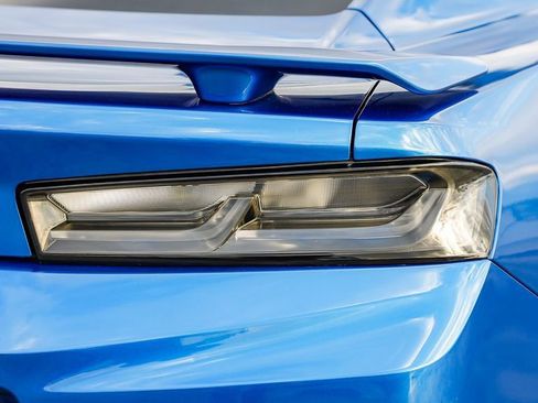 Used 2017 Chevrolet Camaro SS image 10