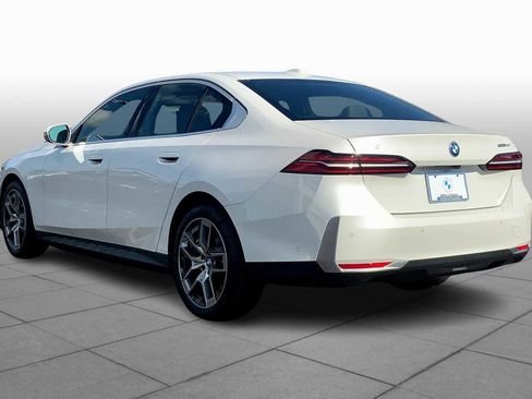 Certified 2024 BMW i5 eDrive40i w/ Premium Package image 11