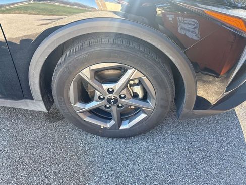 Used 2025 Kia K4 LXS image 8