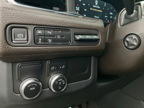 Used 2023 GMC Yukon Denali image 15