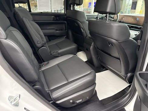 Certified 2024 Hyundai Santa Fe Calligraphy image 26
