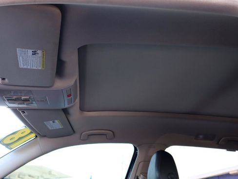 Used 2018 Volkswagen Atlas SEL FWD image 26