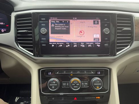 Used 2019 Volkswagen Atlas SEL Premium AWD/4WD image 43