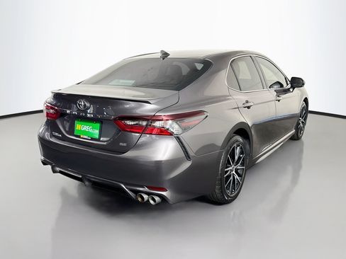 Used 2023 Toyota Camry SE FWD image 10