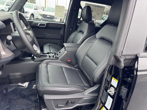 New 2025 Ford Bronco Outer Banks image 19