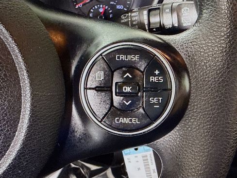 Used 2022 Kia Soul LX FWD image 15