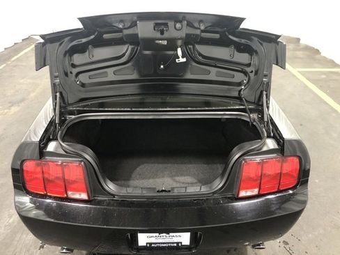 Used 2007 Ford Mustang GT Premium image 10