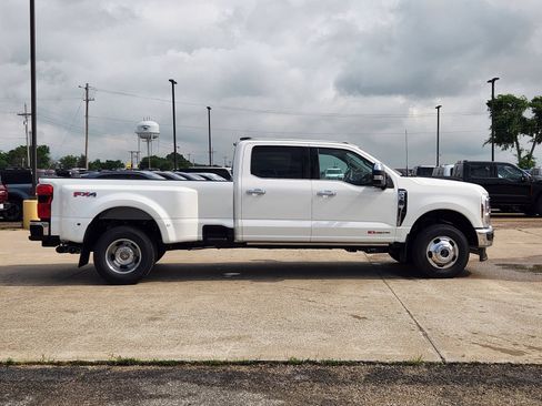 New 2026 Ford F350 King Ranch w/ Chrome Package AWD/4WD image 7