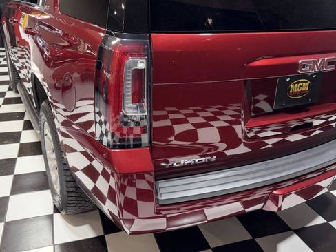 Used 2018 GMC Yukon SLE w/ HD Trailering Package image 11