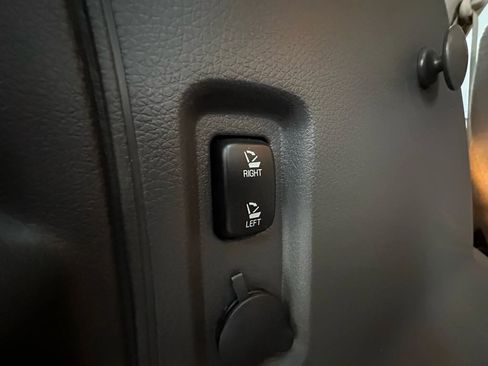 Used 2014 Ford Edge Limited w/ Canadian Touring Package image 26