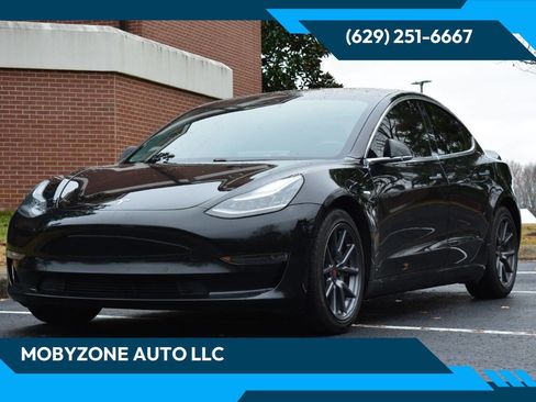 Used 2019 Tesla Model 3 Standard Range Plus image 1