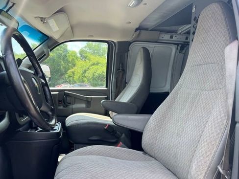 Used 2018 Chevrolet Express 2500 Extended w/ Driver Convenience Package RWD image 12