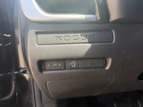 Used 2024 Nissan Rogue S AWD/4WD image 24