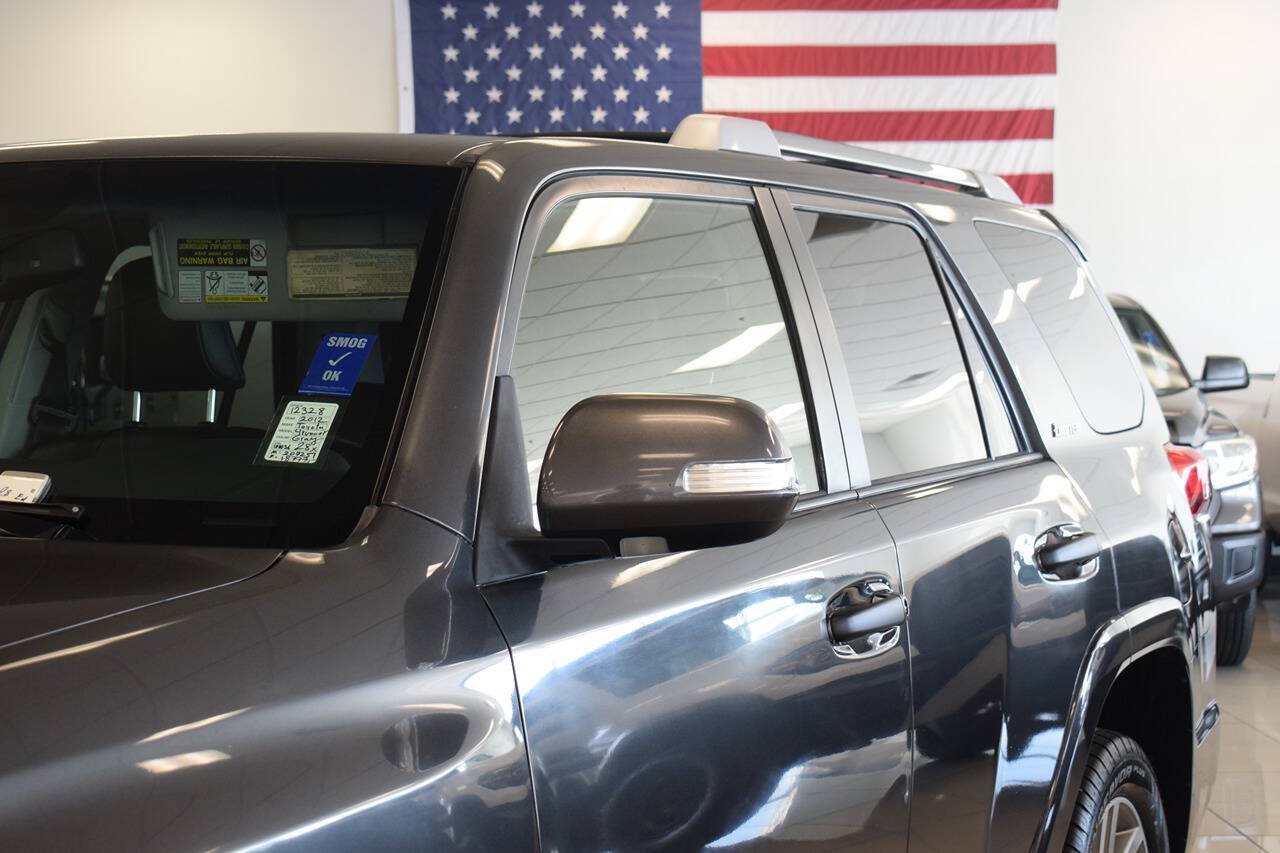 Used 2012 Toyota 4Runner Limited AWD/4WD image 10