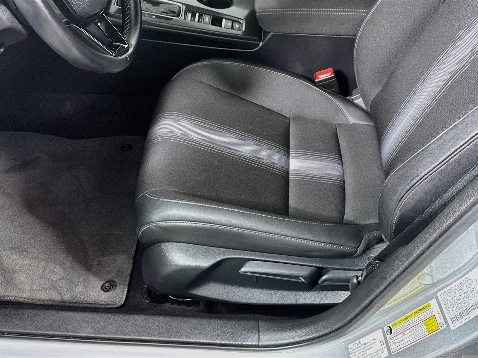 Used 2025 Honda Civic Sport image 14