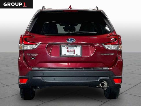 Used 2023 Subaru Forester Limited AWD/4WD image 5