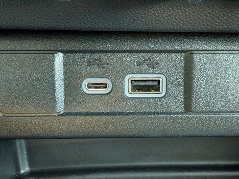 New 2025 Chevrolet Colorado LT w/ LT Convenience Package image 25