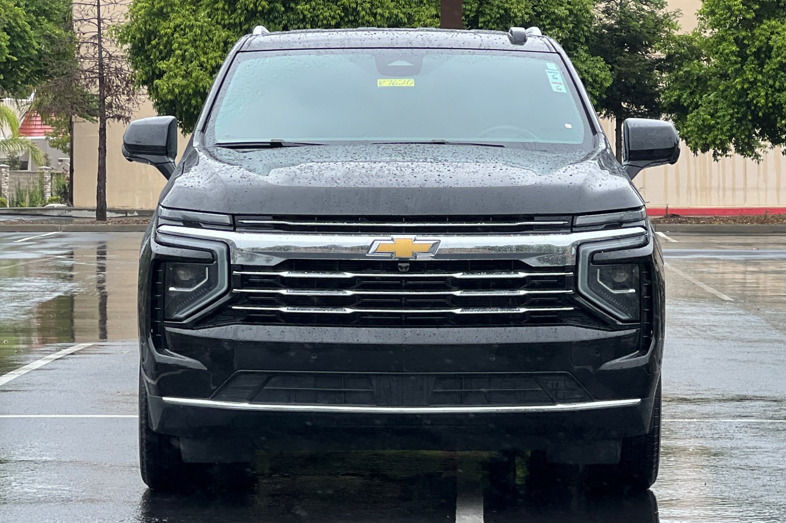 Used 2025 Chevrolet Suburban LT AWD/4WD image 7