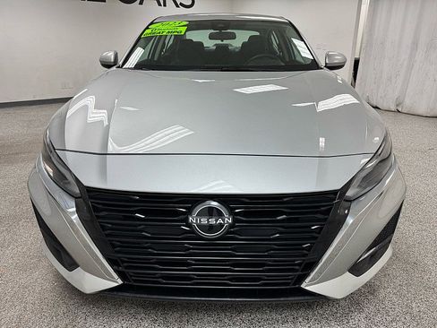 Used 2023 Nissan Altima 2.5 S FWD image 2