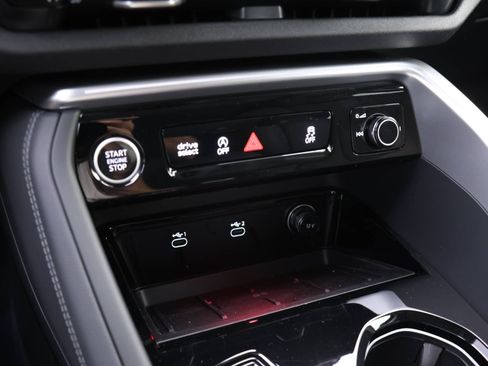 New 2025 Audi Q5 2.0T Premium Plus image 9