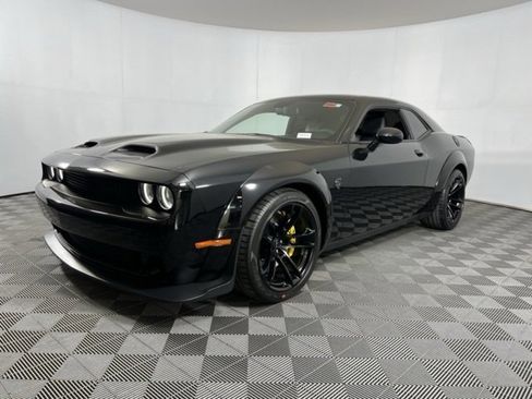 Used 2022 Dodge Challenger SRT Hellcat image 3