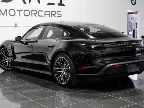 Used 2023 Porsche Taycan w/ Premium Package image 18