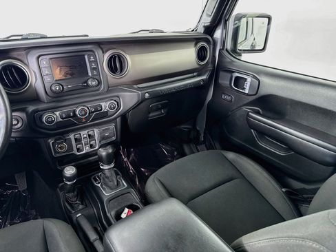 Used 2018 Jeep Wrangler Unlimited Sport S AWD/4WD image 21