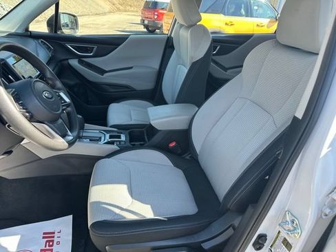 Used 2023 Subaru Forester AWD/4WD image 21