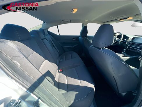 Used 2022 Nissan Altima 2.5 S image 33