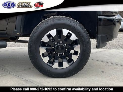 Used 2020 Chevrolet Silverado 2500 Custom w/ Custom Value Package image 9