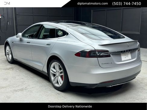 Used 2014 Tesla Model S image 5