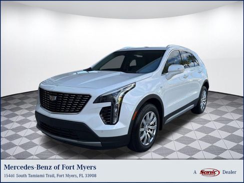 Used 2022 Cadillac XT4 Premium Luxury w/ Driver Awareness Package FWD image 1