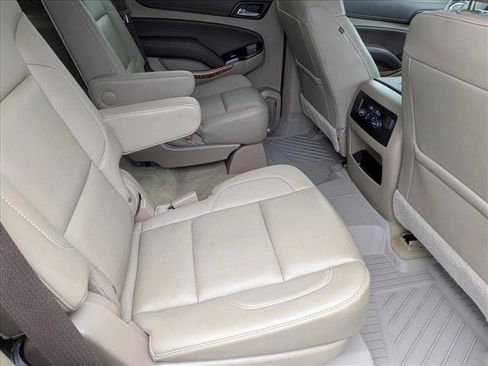 Used 2018 Chevrolet Tahoe Premier AWD/4WD image 18