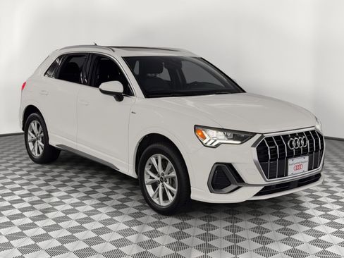Used 2023 Audi Q3 2.0T Premium AWD/4WD image 7